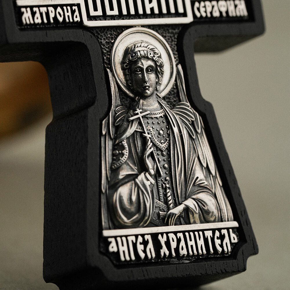 Крест на шнуре 01-11-10155-02-4